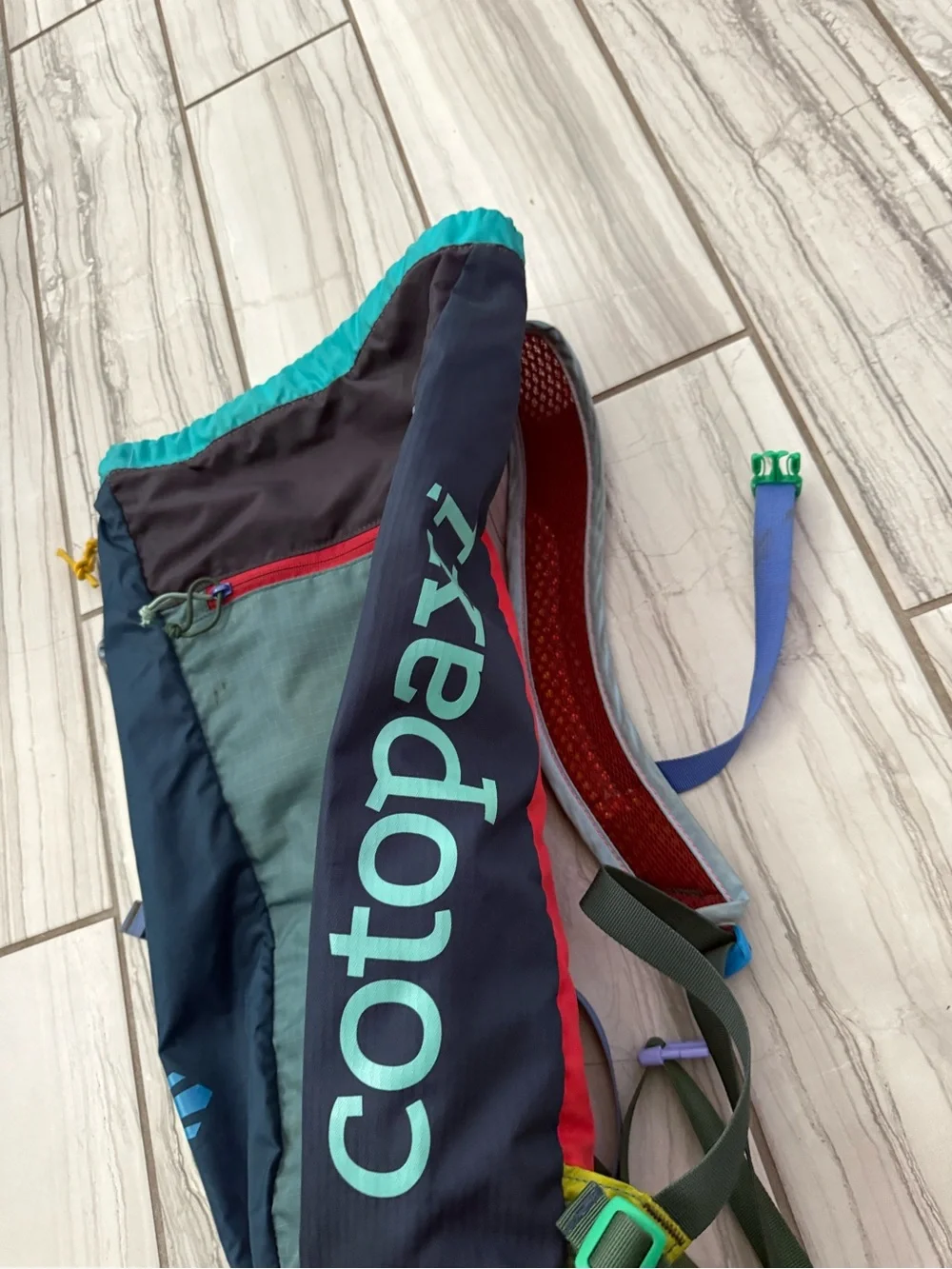 Cotopaxi Luzon 18L. GUC